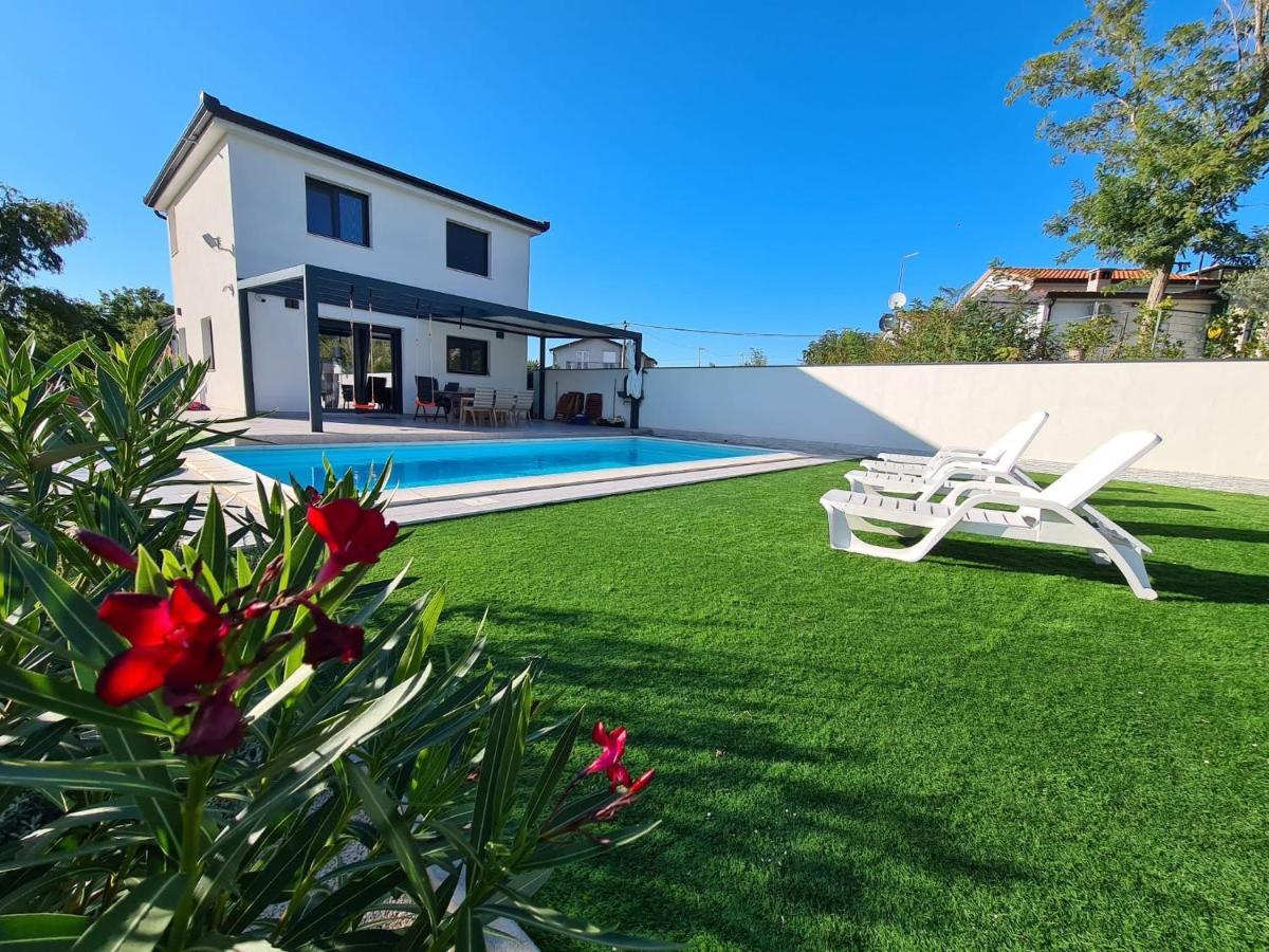 Villa Oliva Umag Exterior foto